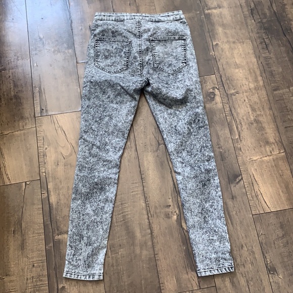 High Rise Jegging - Picture 3 of 7